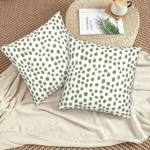 🪷 2pc Sage Green Cream Boho Polka Dot Plush Pillow Covers 18x18 Modern